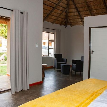Bongan Safari Lodge Mbabat Esterno foto