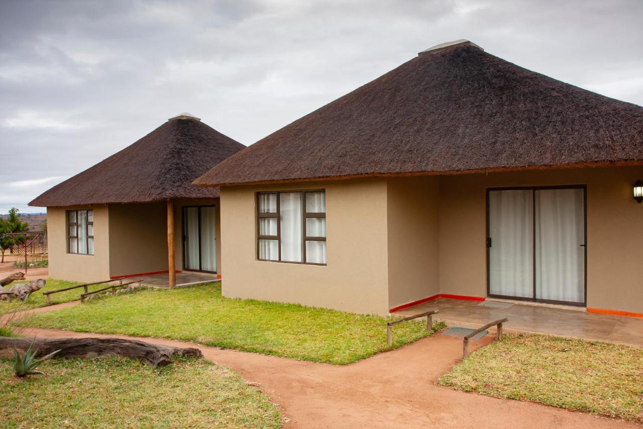 Bongan Safari Lodge Mbabat Esterno foto