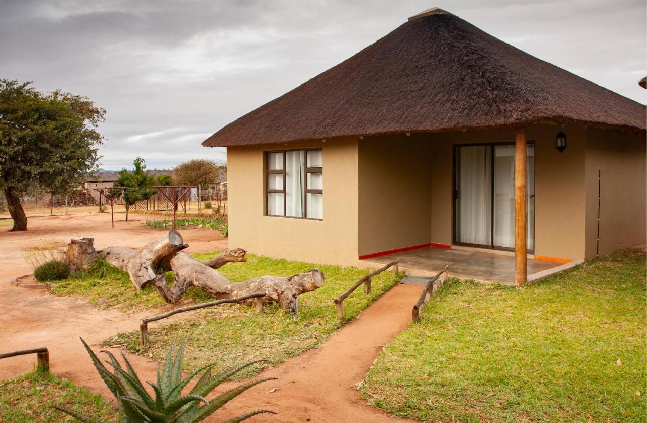 Bongan Safari Lodge Mbabat Esterno foto